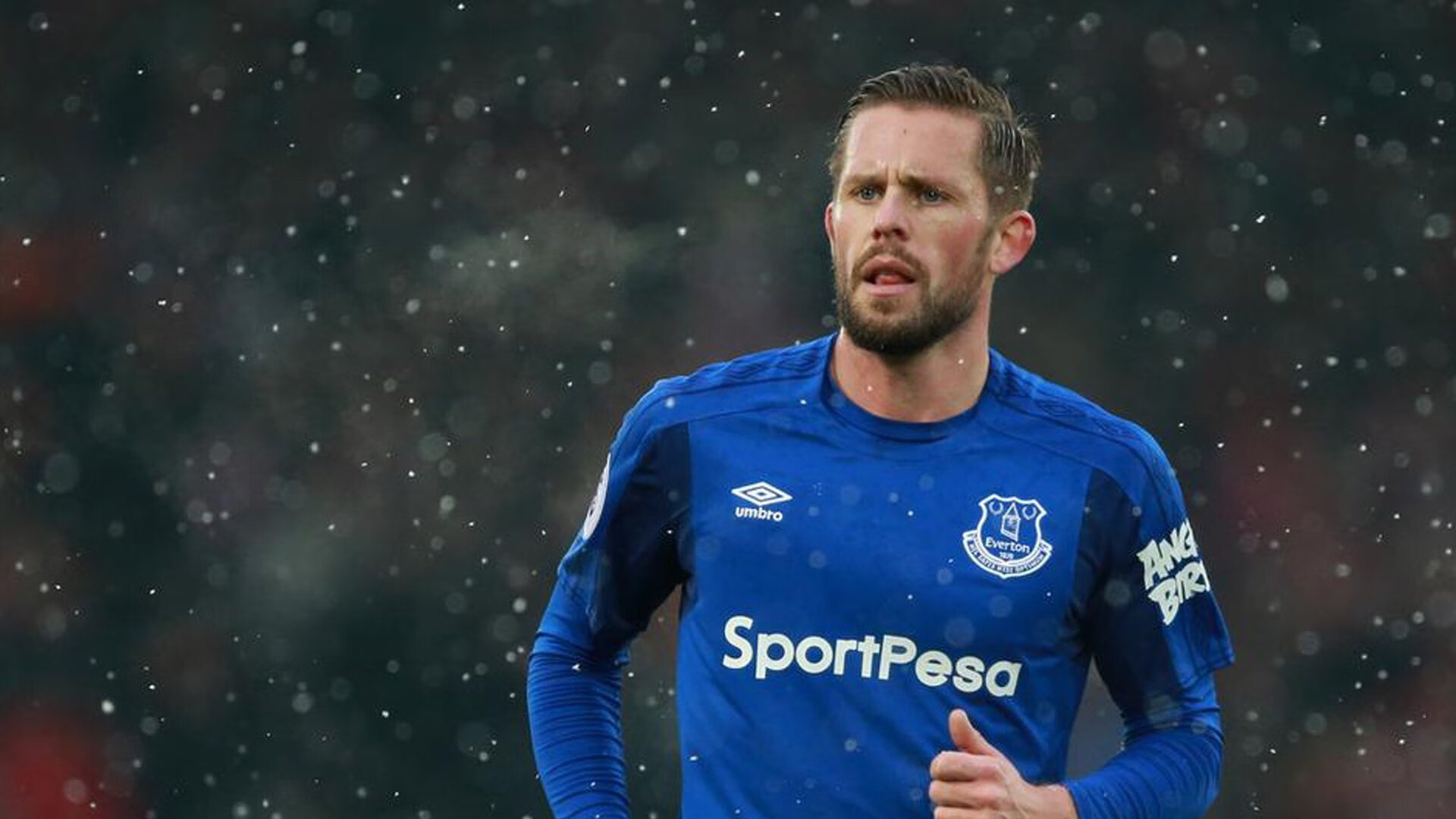 开云体育官网下载-中超球队高压战术奏效，压迫性十足，破解足球高压战术