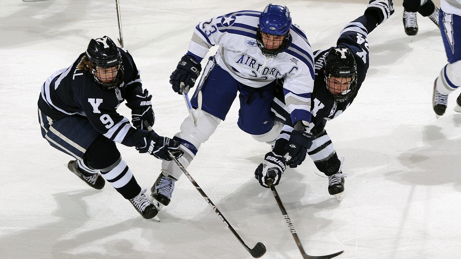 梅西助攻帽子戏法，巴萨主场轻松获胜，梅西带领巴萨
